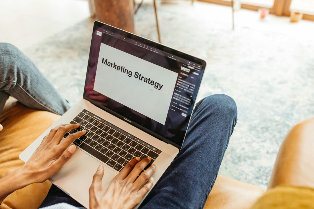 7 Best Affiliate Programs for Beginners in 2026 (No Experience Needed)