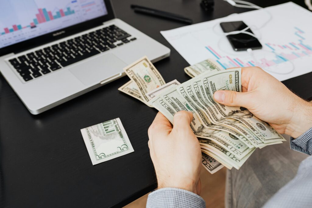 Affiliate Marketing vs Dropshipping: Which Is Better in 2026?
