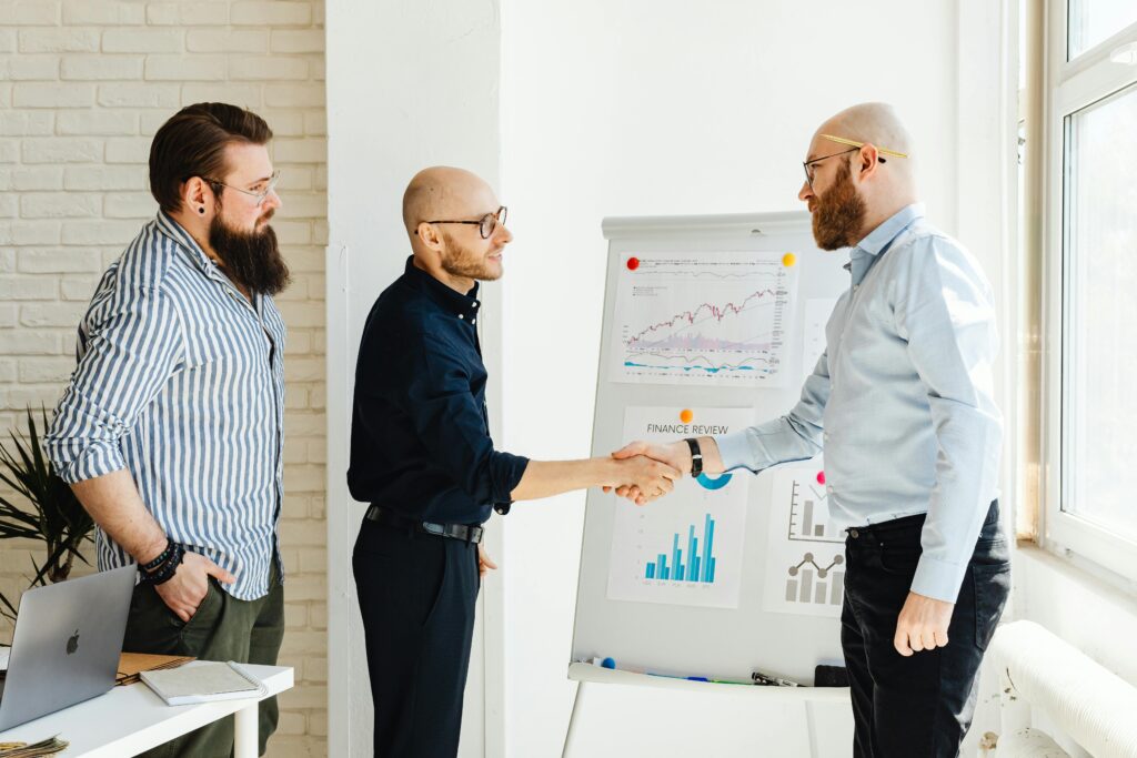 How to Make a Business with Affiliate Marketing: A Complete Guide for Beginners