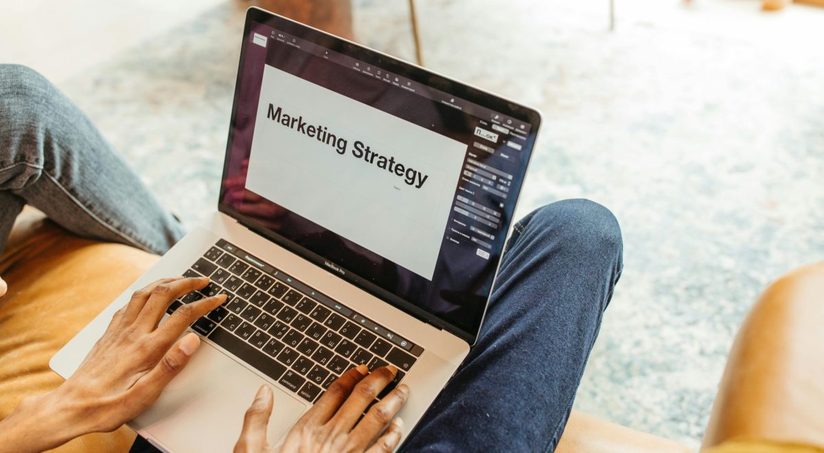 7 Best Affiliate Programs for Beginners in 2026 (No Experience Needed)